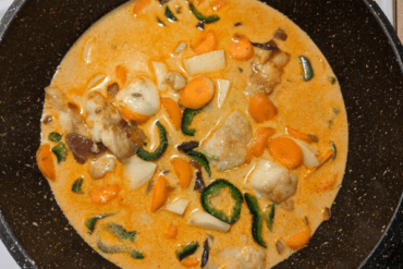 Catfish thai curry in a pan